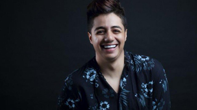 <a href="/Ihab_Amir/">IhabAmir</a> <a href="/kallagha/">Khaled Agha خالد أغا</a> شاهد بالفيديو – أجدد أعمال #إيهاب_أمير المصوّرة “اللي معندوش” 
musicnation.me/?p=185044
