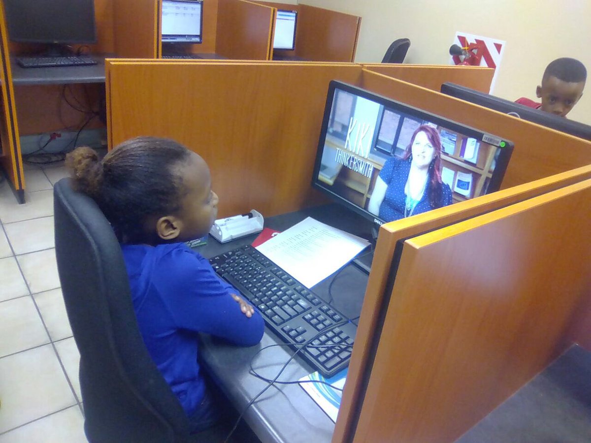 LindiweMatlali's tweet photo. This Saturday @africateengeeks started the very first free #coding classes in Kimberly #NorthernCape with the help of our volunteer Thabiso Mogorosi. #Inspirekidstocode #Girlswhocode #Girlsintech #RaisingAspirations https://t.co/4N7UmpThyS