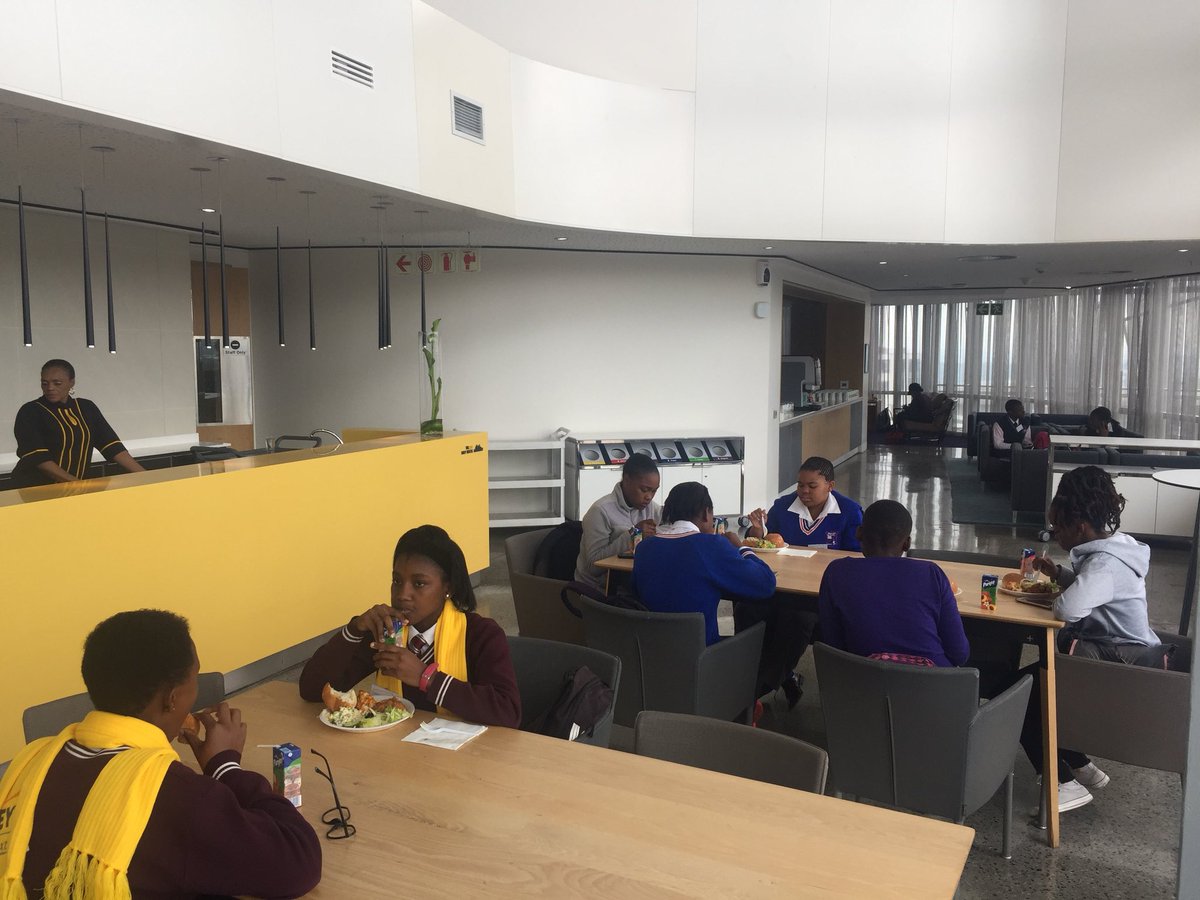 oracmar's tweet photo. Quick lunch break in between classes. #NextGen Saturday School @EY_Africa #EYNextGen #EYCares #BBWW @EY_WFF https://t.co/xiO70oGGB5