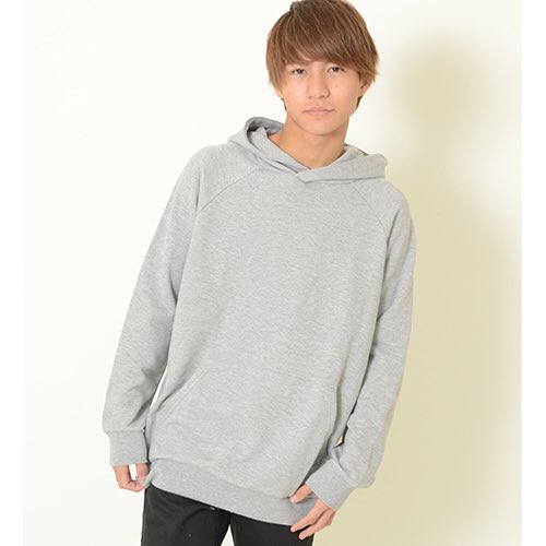 eloonline's tweet photo. 大人気のMA-1に、シンプルなパーカーとスキニーパンツを合わせた定番で無難な3点コーデセット🎁🎁

どれも落ち着いた色合いでデザインもシンプルだから、単品でもヘビロテできるよ‼️👍👍

https://t.co/DV7dS8VKwS
#大岡拓海 #オシャレスタイル https://t.co/emgm6oKf7a