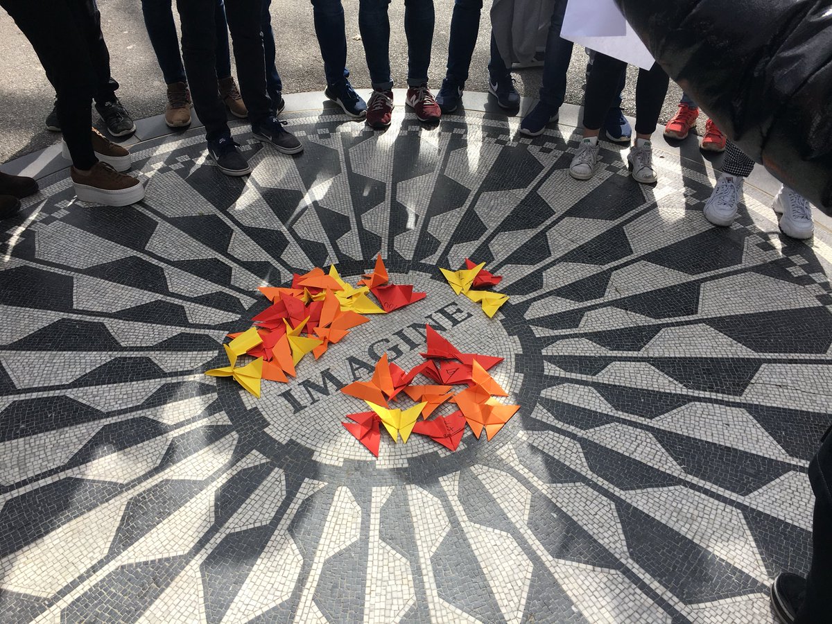 sasnoa's tweet photo. You may say I'm a dreamer
But I'm not the only one
I hope some day you'll join us
And the world will be as one

#postalesdsdNY
#imagine https://t.co/lCq6qHXqCI