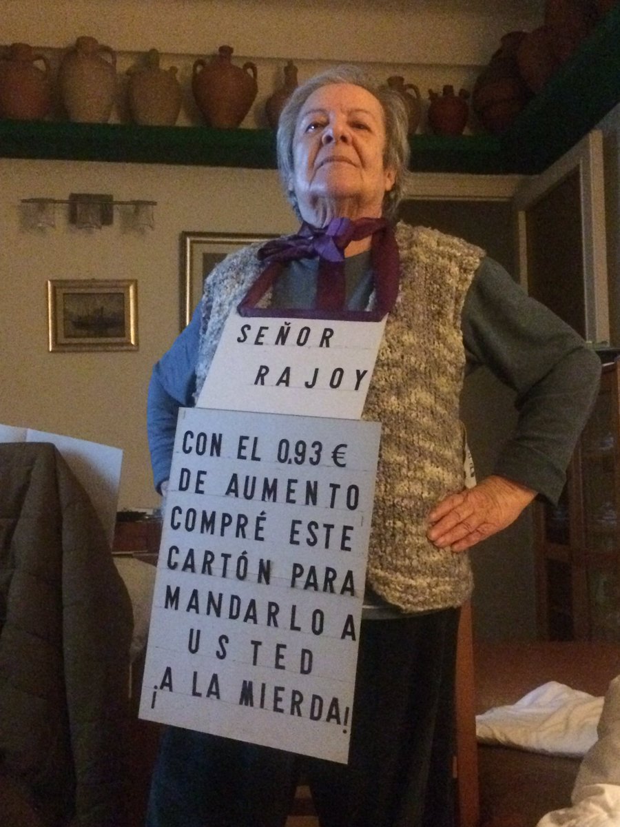 gubrins's tweet photo. #LasAbuelasTienenDosPiernas muchos ánimos a mi abuela en el día de hoy #jubilados #manifestacion https://t.co/mEgussWv0Q