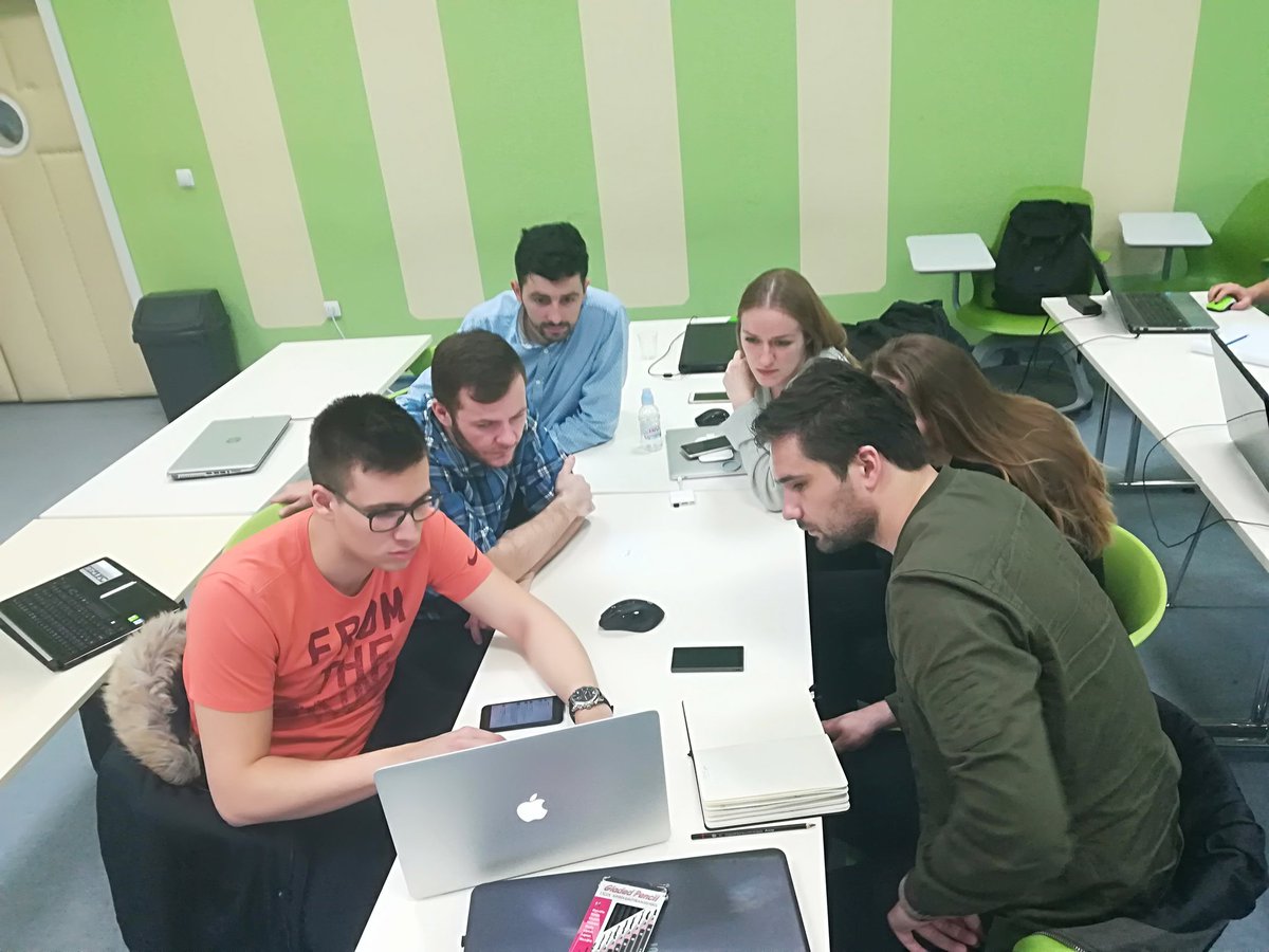 ivanronga's tweet photo. Typography workshop @dda_osijek by @JovanovacMarko #ddaosijek #osijeksoftwarecity #monosoftware #prototyp https://t.co/DytL2rZ9ve