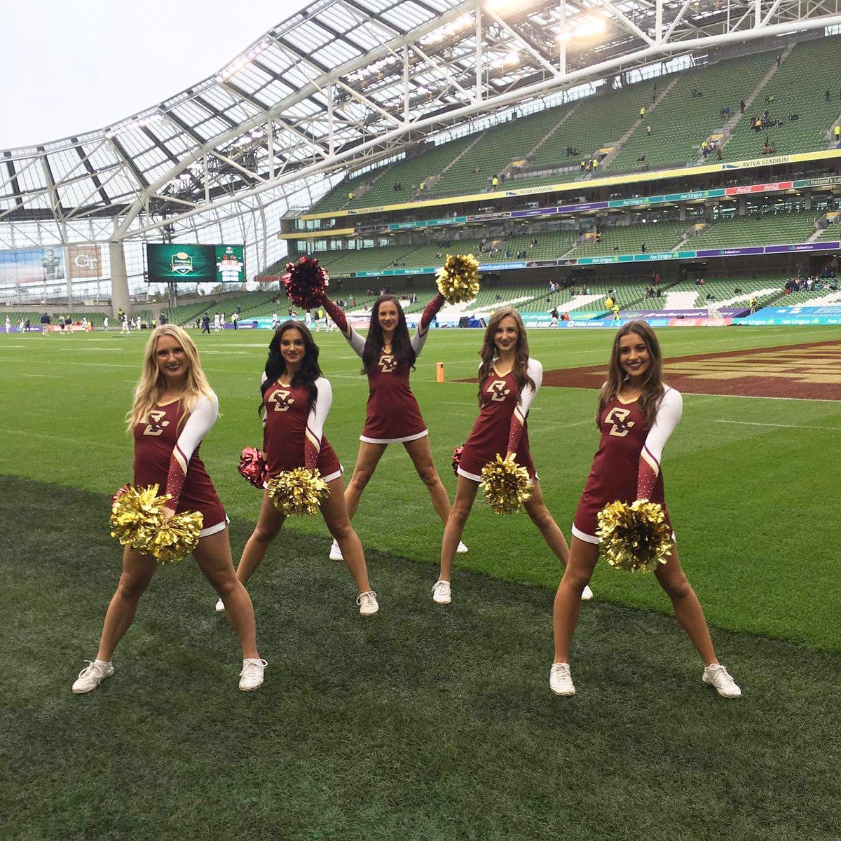 BCPom's tweet photo. It's St. Patrick's Day! Have a fun and safe day ☘ Here's a few photos from our trip to Ireland! https://t.co/ngycnfhr2n