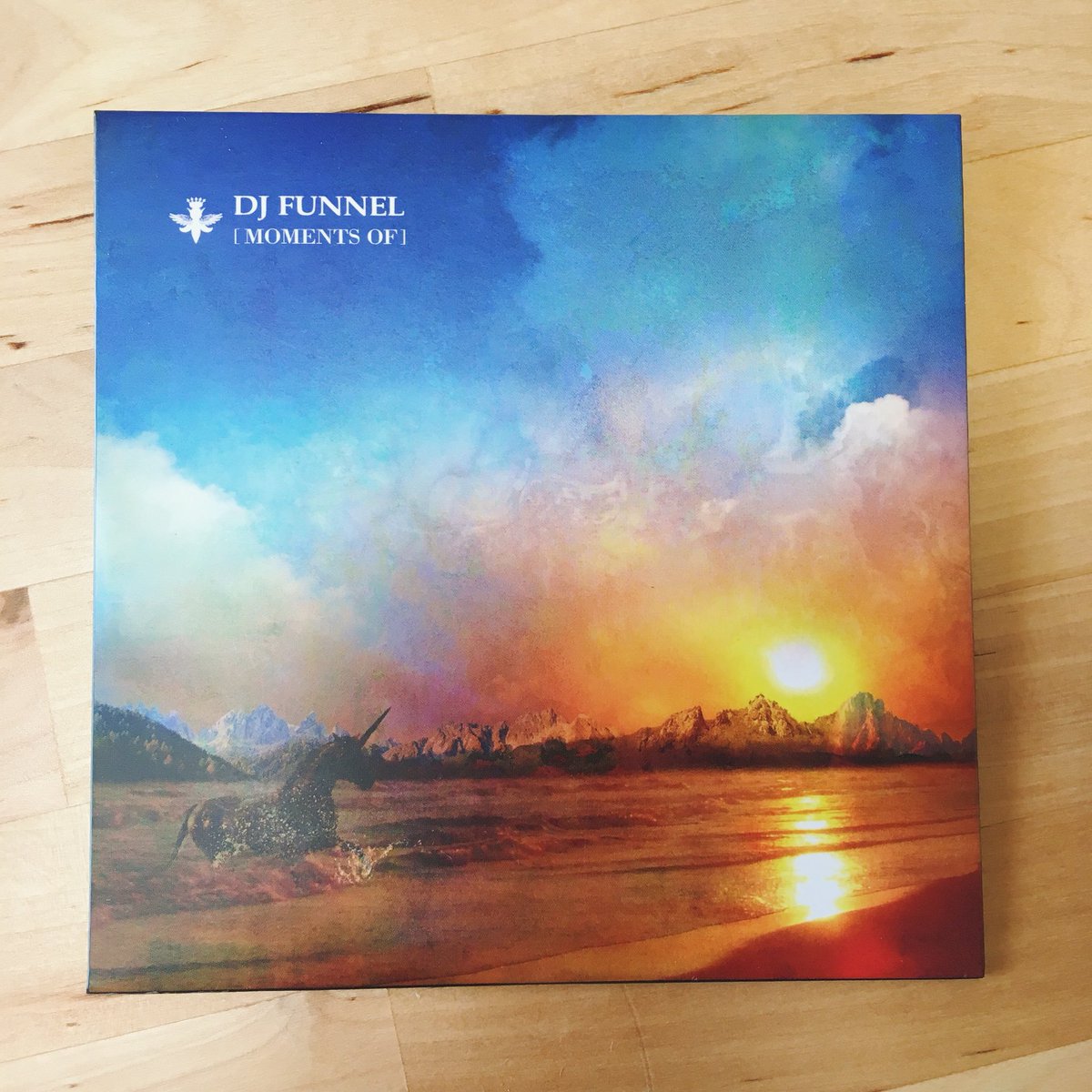 FuN_NeL's tweet image. 2007年にFunnel名義で初めて制作したMIX『Moments Of』をMixcloudにアップしました。オリジナルやフィールドレコーディング、フリースタイルを織り交ぜながら創ったミックスです。良かったら、聴いてみてください。
mixcloud.com/Funnel/moments…