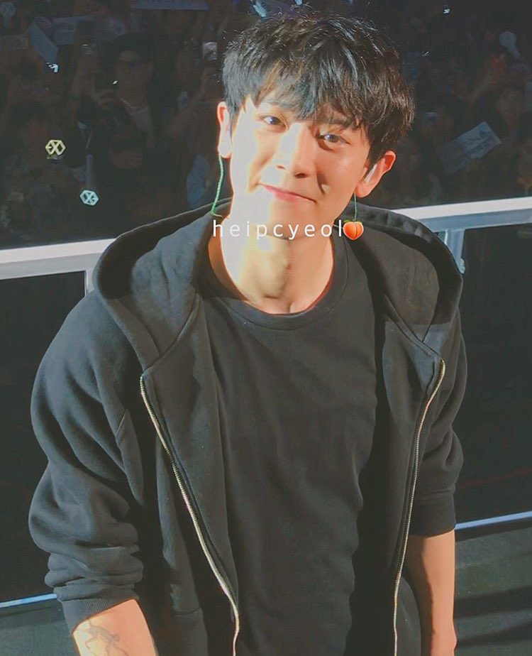 hot_pcy_pict's tweet photo. He is so precious💓 cr.heipcyeol

#EXO #엑소 @weareoneEXO https://t.co/ra5inUFhmI