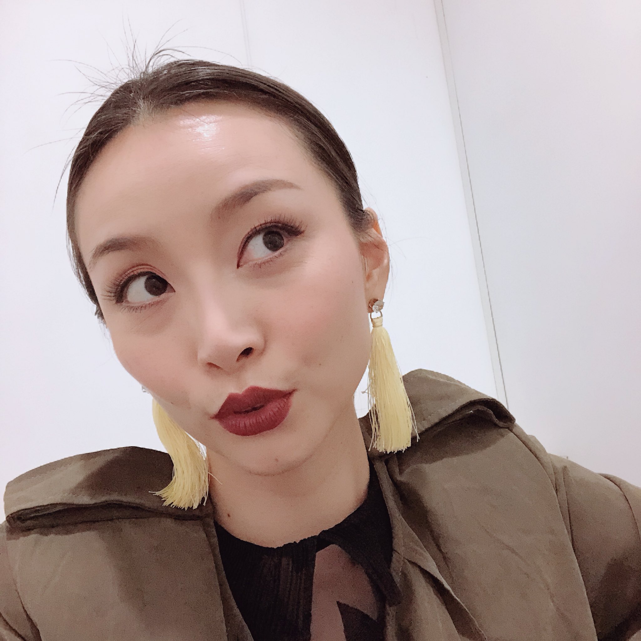 Twitter 上的 佐々木 あさひ 前髪無しスタイルやっぱり楽ちん 前髪有り子ちゃん達の日々のセット尊敬する 前髪は芸術だ 私には毎日のアート作りは無理だった 早く伸びないかなぁ それよりもアホ毛達早く伸びないかな こやつらしぶとい T Co Izefjzrldn Twitter 上的 佐々木 あさひ 前髪無しスタイルやっぱり楽ちん 前髪有り子ちゃん達の日々のセット尊敬する 前髪は芸術だ 私には毎日のアート作りは無理だった 早く伸びないかなぁ それよりもアホ毛達早く伸びないかな こやつらしぶとい T Co Izefjzrldn