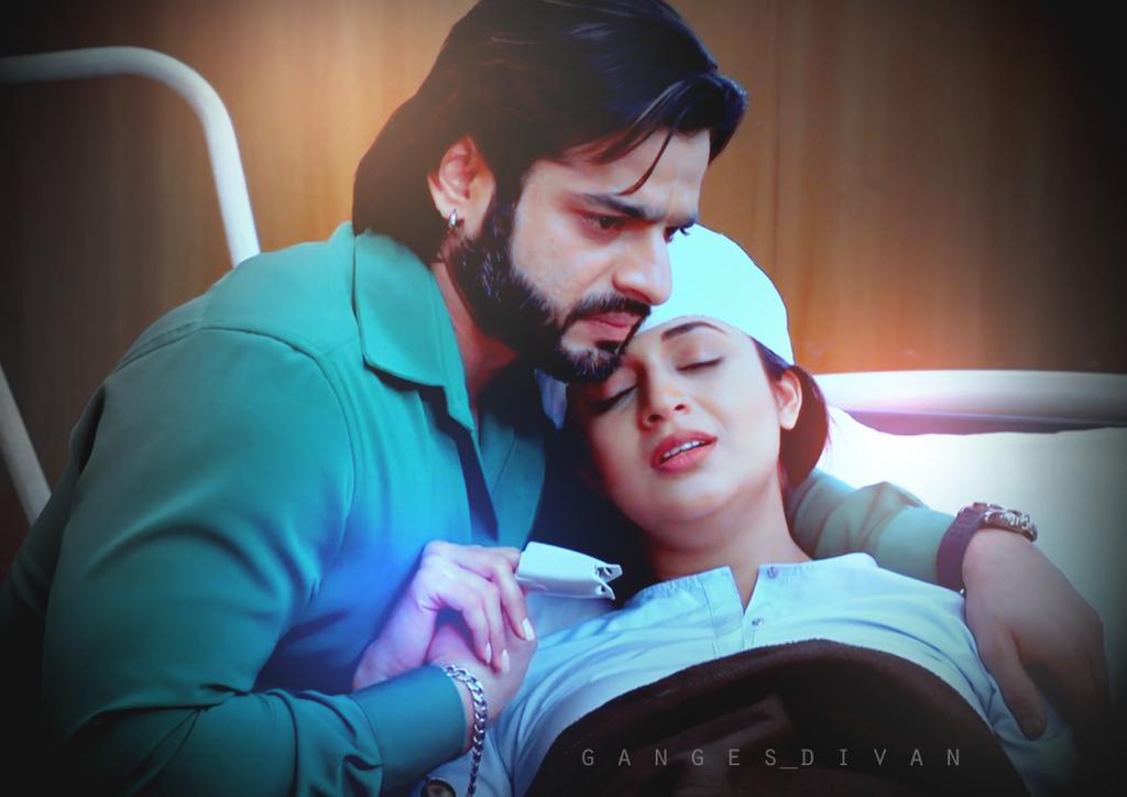 It's always in the hospital we see them together and so much in love 😂
Still, it's a beautiful scene 😍

#IshRa <a href="/Divyanka_T/">Divyanka T Dahiya</a> <a href="/TheKaranPatel/">Karan Patel</a>