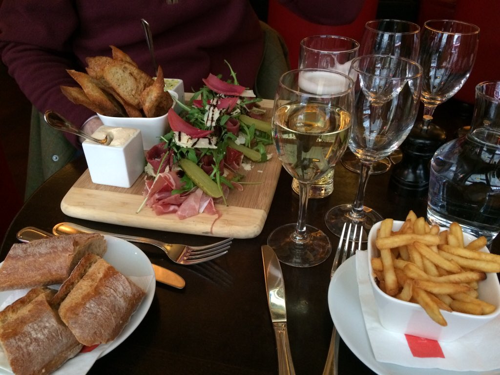 Katyg77's tweet photo. A little mini break to Paris... https://t.co/3IU2FNvfha