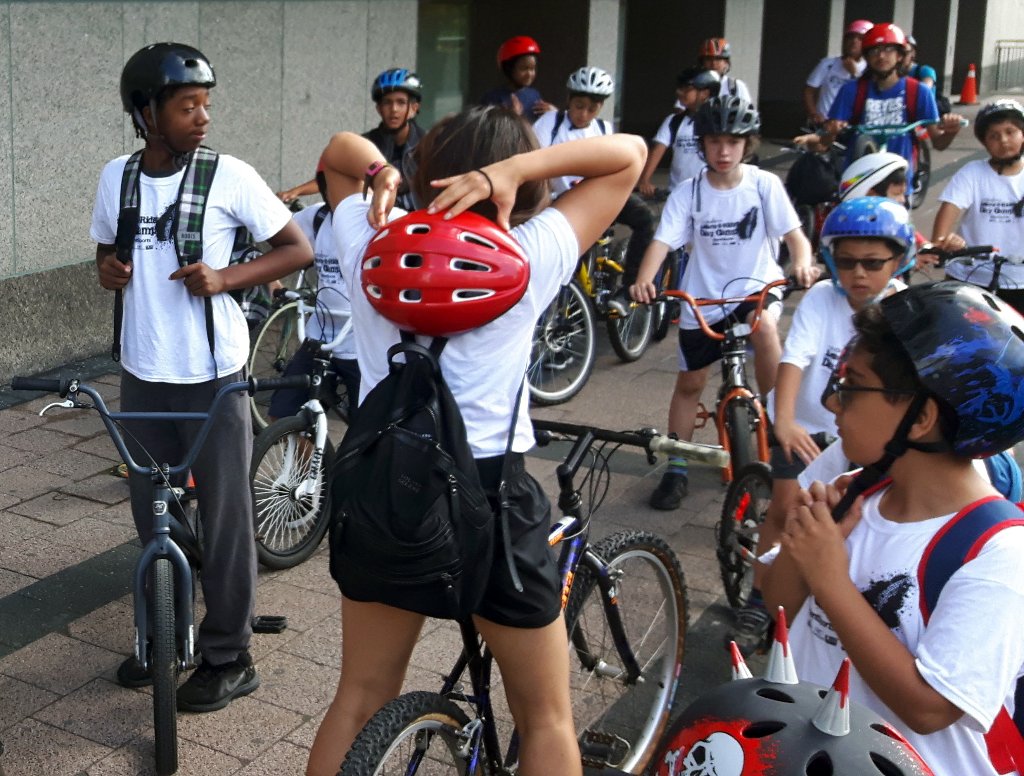 CycleToronto's tweet image. The next generation of Willowdale residents need somewhere to ride! Join today &amp;amp; help us push for a people-friendly Yonge St ow.ly/ovoF50gREIh #TransformYonge #MarchMemberMagic  @yu_gta @YUWillowdale @cycleyonge