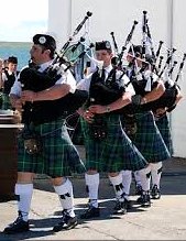 Arrogantfrogbar's tweet photo. Irish bagpipers coming by tonight around 8pm! Come celebrate #StPatricksDay with us! #party #MakeLocalFriends https://t.co/fbj2Bv40VT