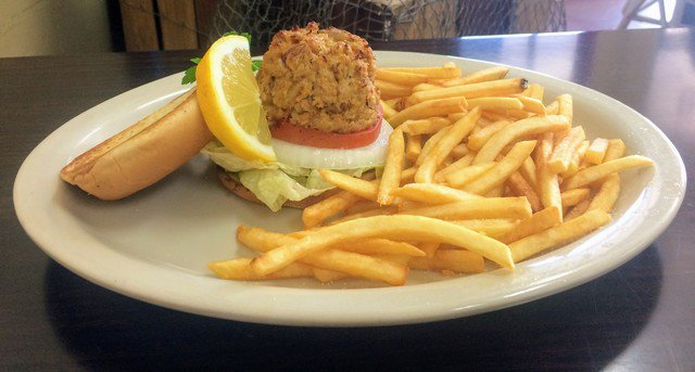 CaptainShipPC's tweet image. #New! The Captain's #Crab #Cakes! They are #delicious! 

#bluecrabs #seafood #plantcity #food #tampa #foodies #foodie #tampabay #florida #fresh #hungry #lakeland