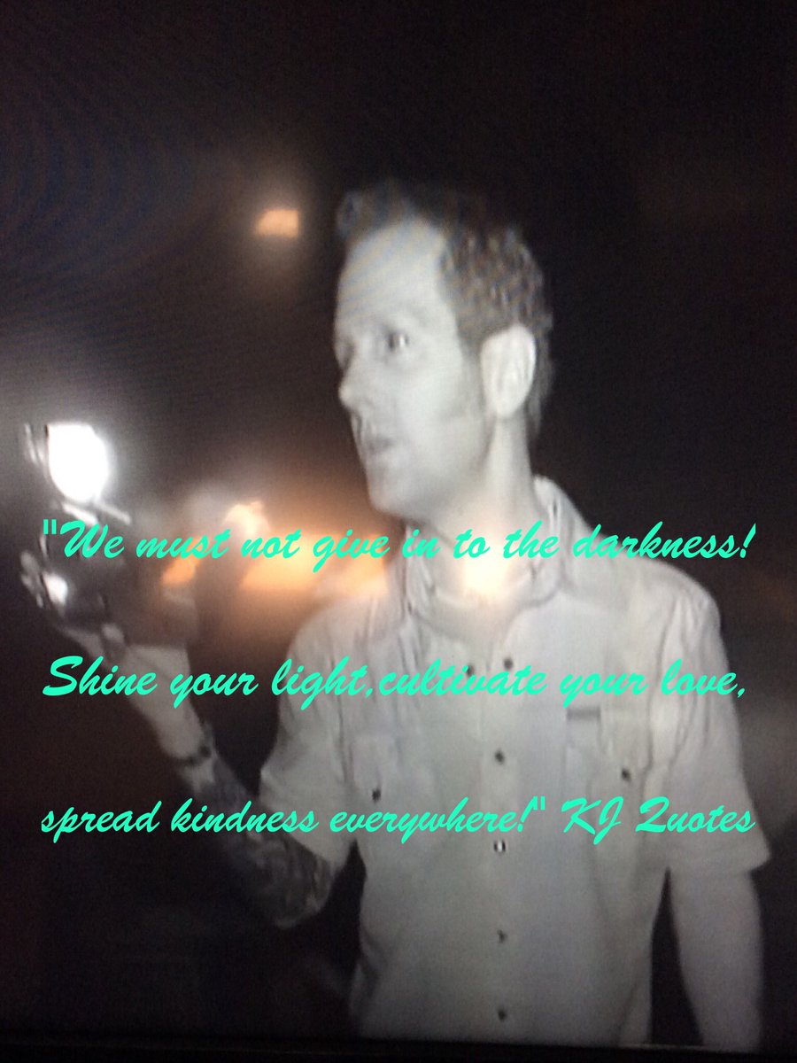 KJQuotes1's tweet photo. When there’s darkness all around u,it’s best to be the bright https://t.co/oa5pFxZtZB others love&kindness instead of hate, whether they are nice to you or not.We all need some kindness in our life!💖💖💫”Let your light shine,spread kindness everywhere!” #KJQuotes #SatWisdom https://t.co/KFV666cV4K