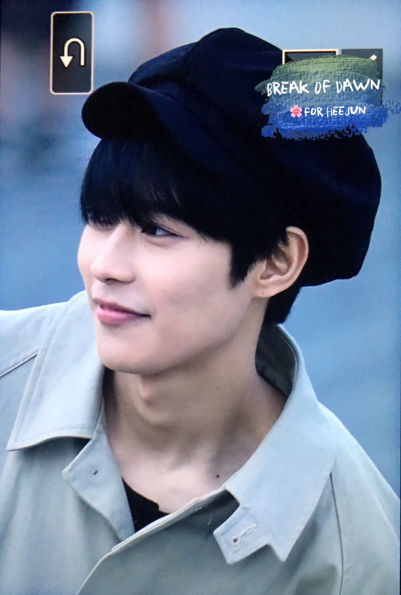 AugustHeeJun's tweet photo. 180317 여의도 버스킹
#크나큰 #KNK #오희준 #희준 #HEEJUN @KNK_HEEJUN @KNKOfficialYNB 
🌸
오래만이에욥.많이 보고싶었어요. https://t.co/J01xcw3wNP