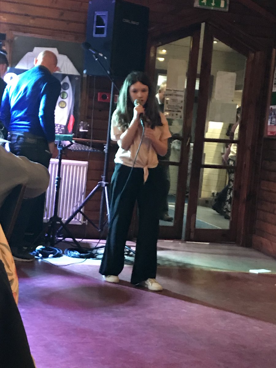 💙 Emma Maudsley tweet media