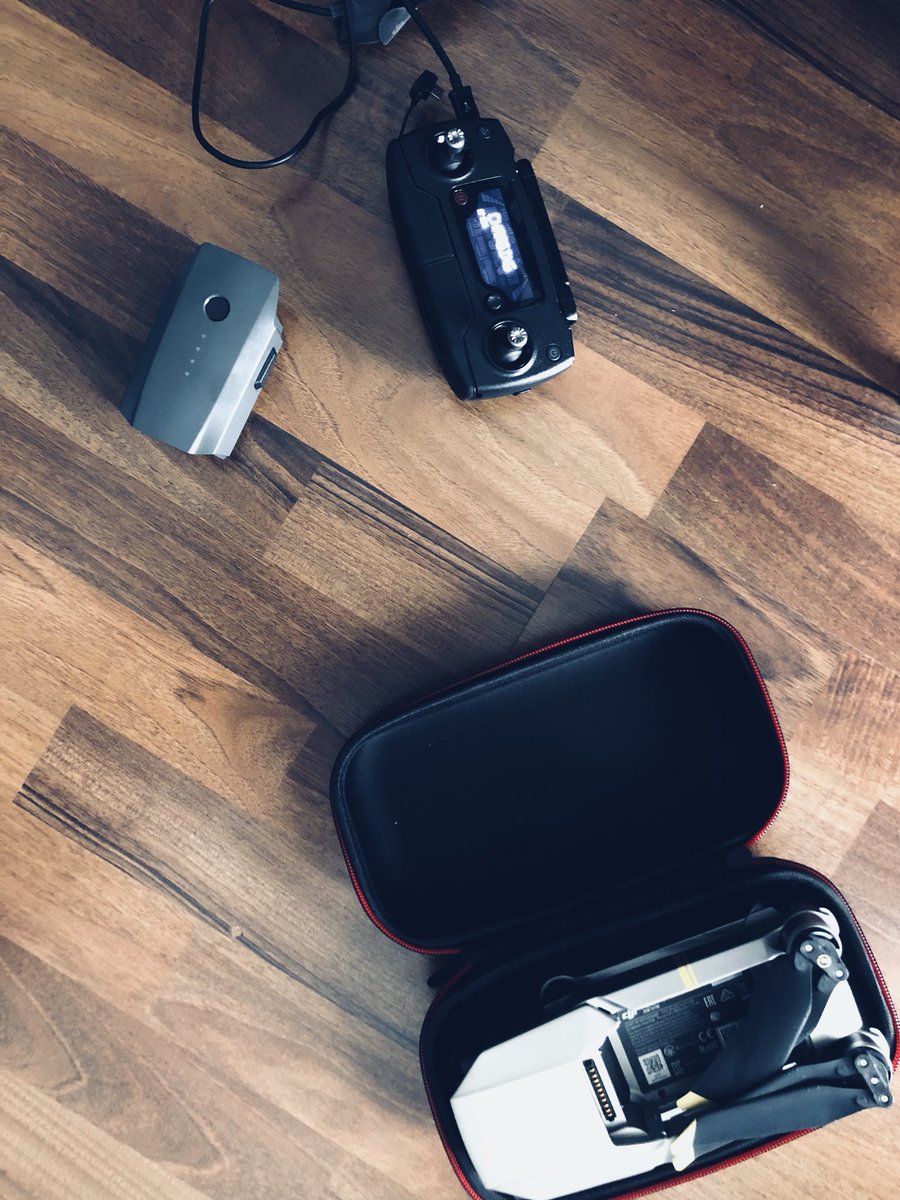 boredandpraised's tweet image. Gearing up for Norway, 6 days to go!! #influencerproblems 😂