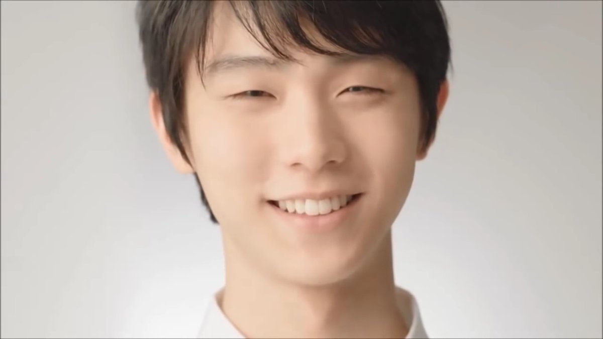 TPornwipa's tweet photo. #CiONTU 
#YuzuruHanyu 
#ILoveYuzuruHanyu
Love Yuzu's smile Cutest boy https://t.co/wqcpZYTUKo