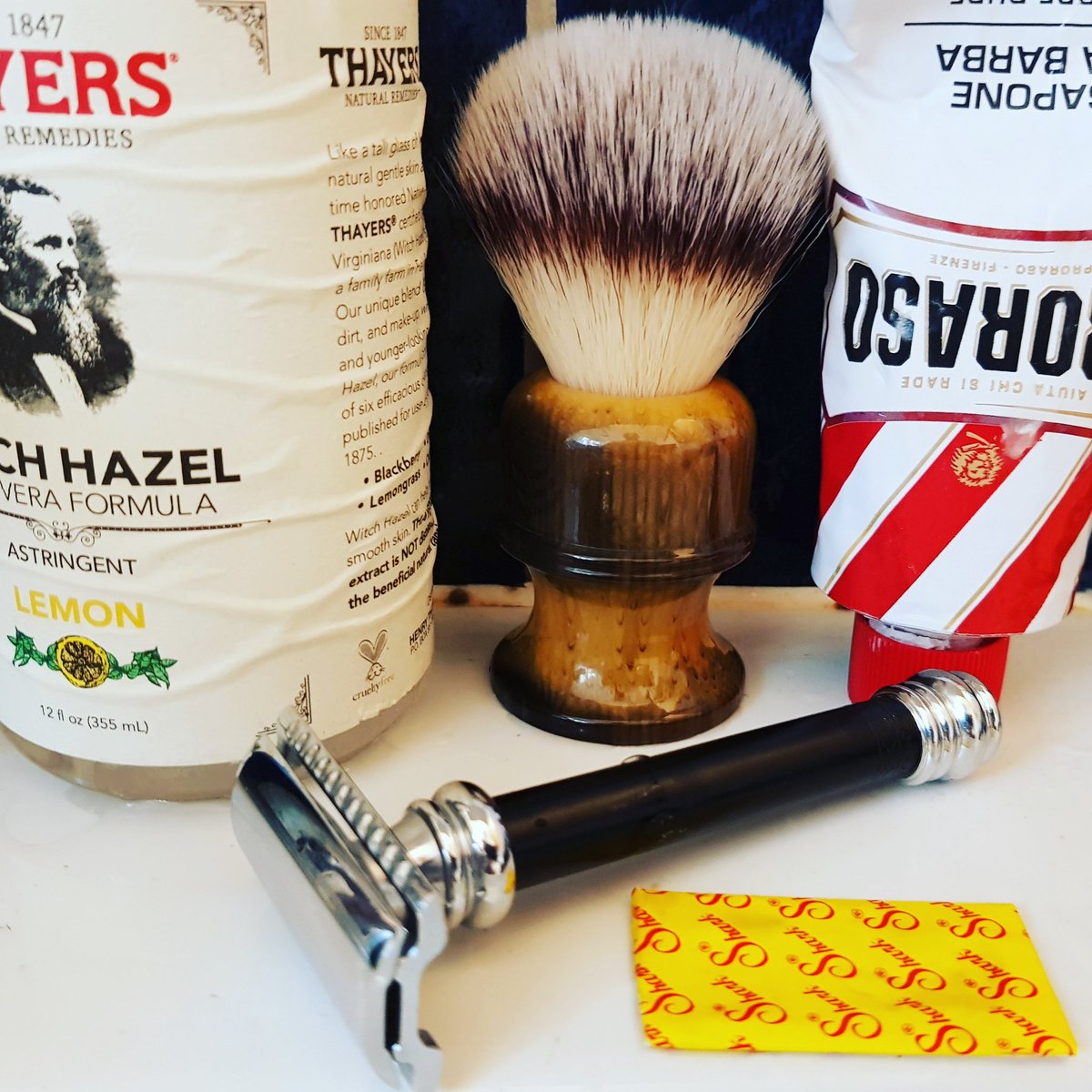 shave7razor's tweet photo. #SOTD #headShave #quickShave #DE #razor #merkür #38C #shark #chrome #proraso #YaqiBrush #thayers #WitchHazel @shave7razor #shave7razor #shaving #shave #straightrazor #whetshaving #wetshave #wetshavers #shaveoftheday #weekend #Saturday #Saturdaynight #BBS #love @Allwetshavers https://t.co/eVUZKM2JXr
