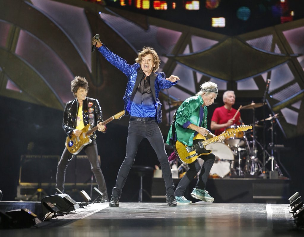 WildFlowerGhost's tweet photo. #MyFavoriteTimeWas stage front at the Rolling Stones... #zipcodetour https://t.co/SMsnfyGkpN