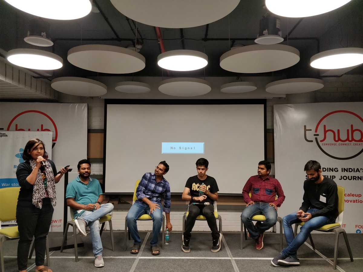 praveenpuglia's tweet image. #reactfoo @ReactFoo Panel Discussion