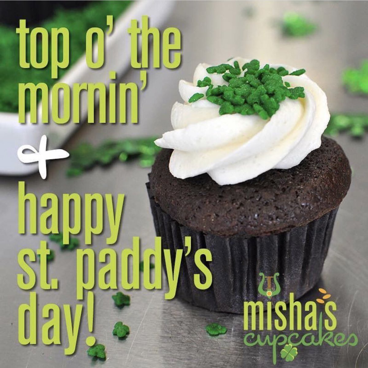 Happy St. Patrick’s Day!🍀#mishascupcakes #mishascakes #mishascupcakesandcakes  #cupcakes #sweettooth #sweettreats #stpatricksday #stpatricksdaycupcakes #stpatricksdaysweets #stpatricksdaycakes