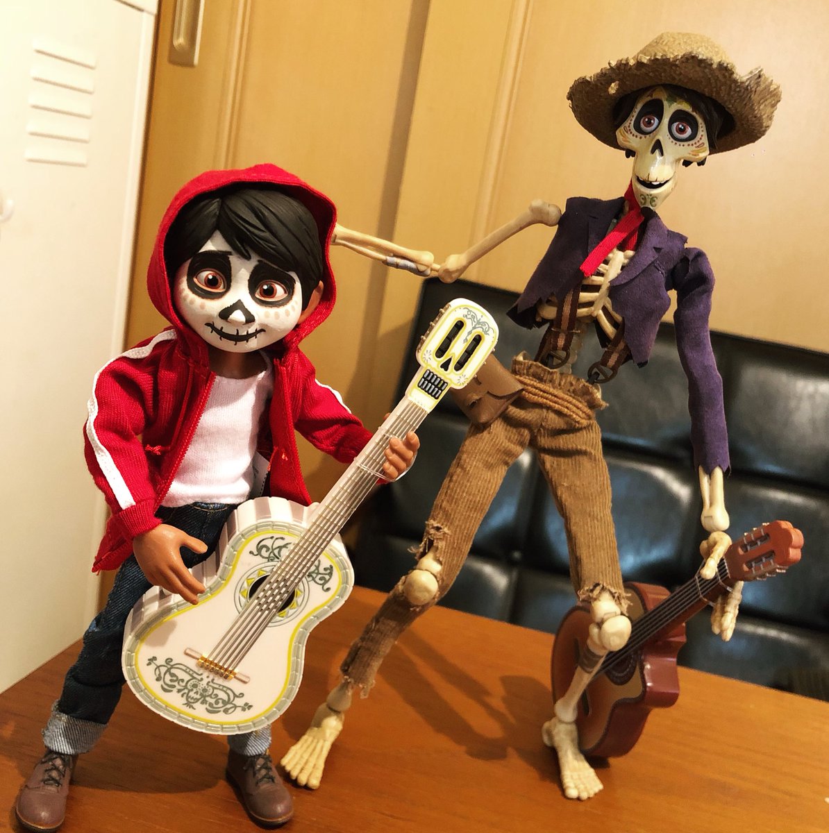 新品】リメンバーミー ヘクター 1/6 フィギュア ディズニー ピクサー