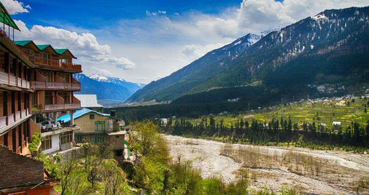 tripoto's tweet photo. For your next long #weekendgetaway, ditch #Manali and head to this hidden valley only 20km away - https://t.co/HRIpn1Ynrm
#travel #ttot #travelgoals #weekendvibes #getawayguide https://t.co/benT3Vr0Ei