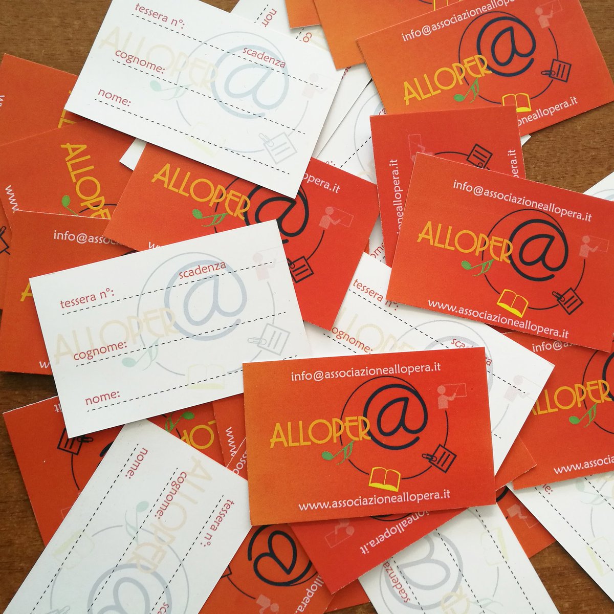 allopera_matera's tweet image. Le nuove tessere di Associazione Allopera sono pronte! Sostieni il sociale, partecipa alle nostre iniziative e proponi le tue idee  possiamo realizzarle assieme! Diventa un associato #Allopera! 😉 contattaci à info@associazioneallopera.it o al 3281430093