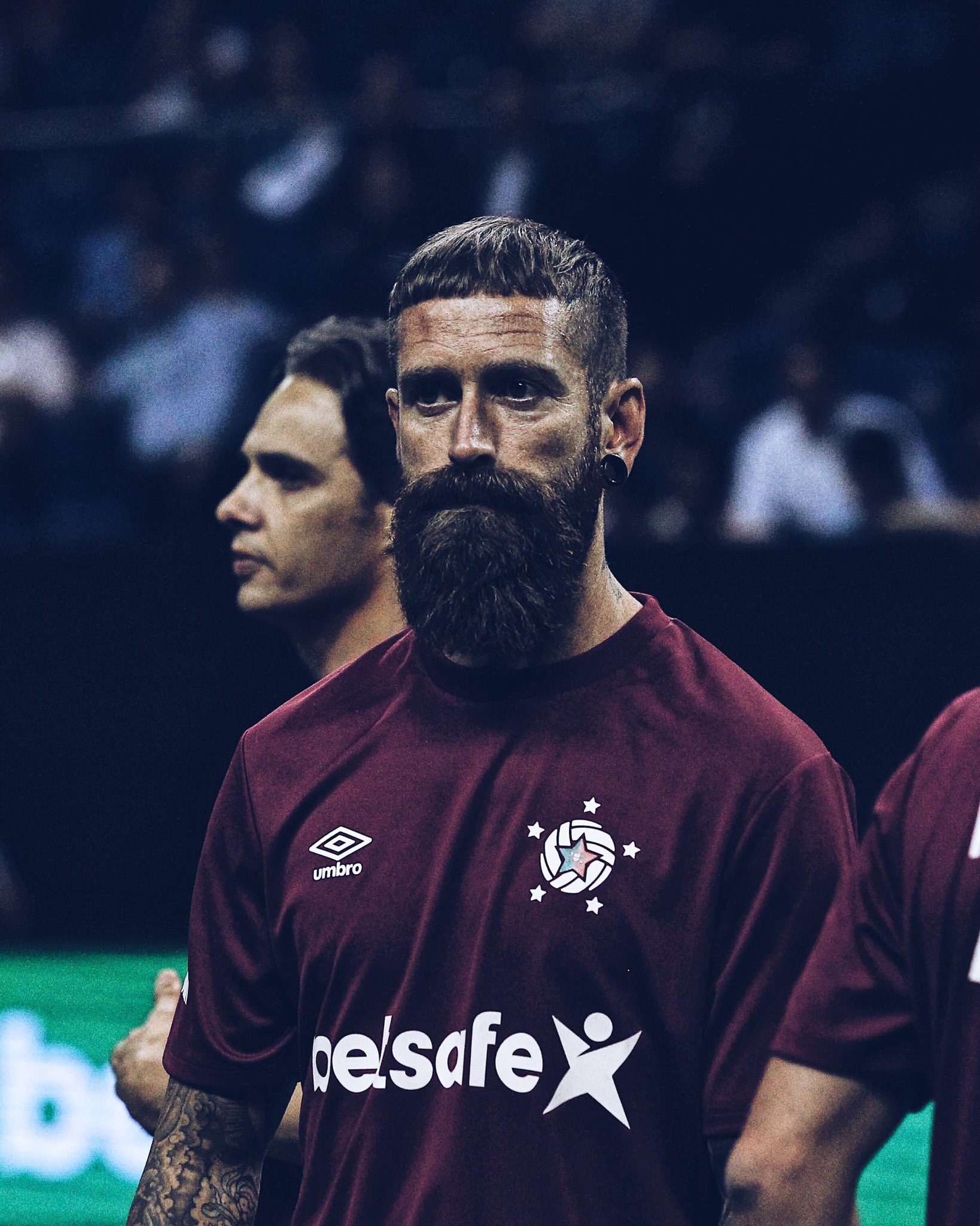 Happy birthday to former Portuguese football player, Raul Meireles.     