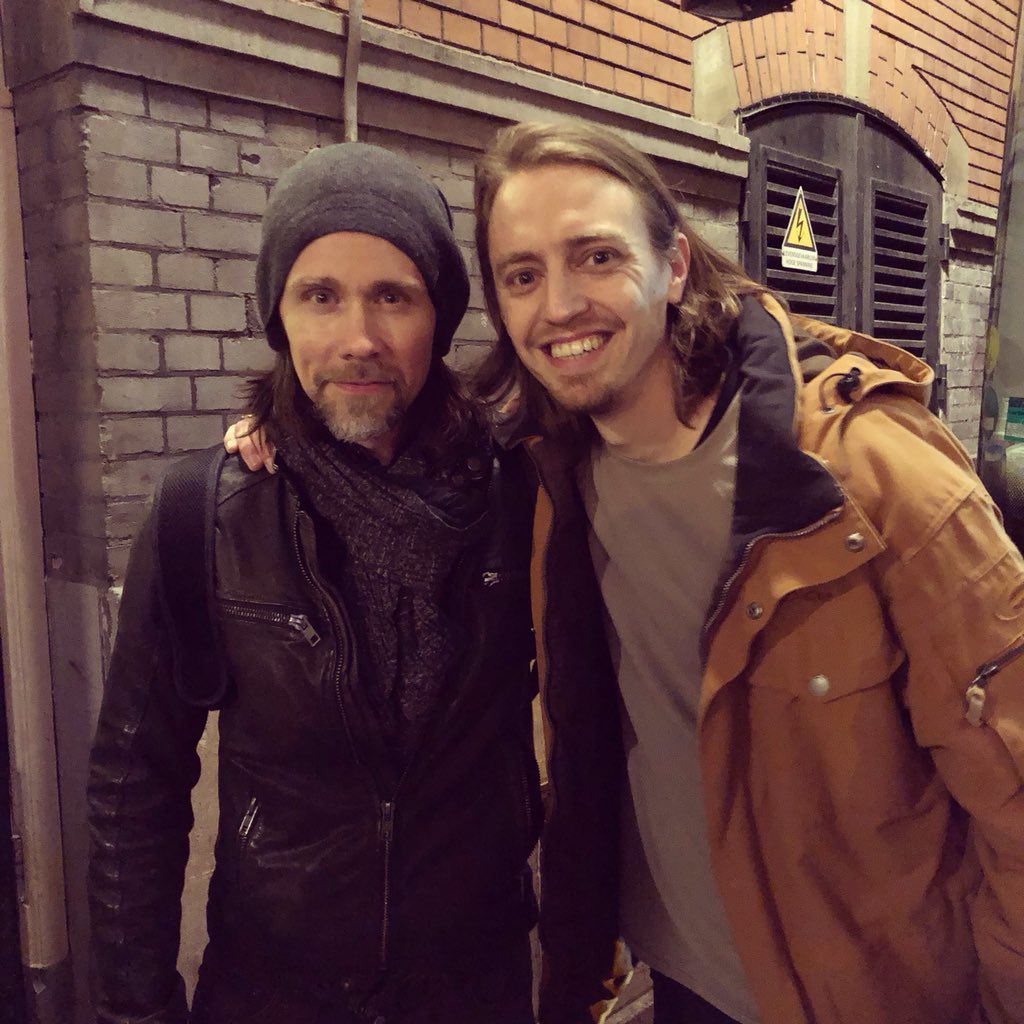 AfterBridgeBand's tweet photo. Our singer @LodewijkvanL with the one and only @MylesKennedy after the show in Amsterdam! You we’re on Fire! #Myleskennedy #yearofthetiger #singer https://t.co/sTL9VACIAQ