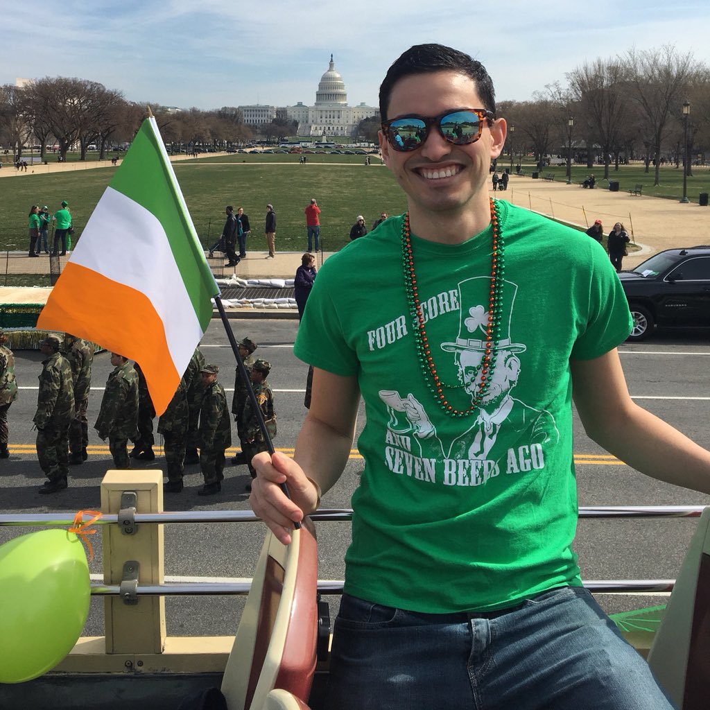 BigBusBrian's tweet photo. Happy St. Paddy’s Day! ☘️ 🇮🇪 
#FourScoreAndSevenBeersAgo 

#StPatricksDay #StPatricksParade #StPaddysDay #BigBusTours #BigBusWashingtonDC #mydccool #WashingtonDC #USCapitol #CapitolBuilding https://t.co/fXdGa1fmyx