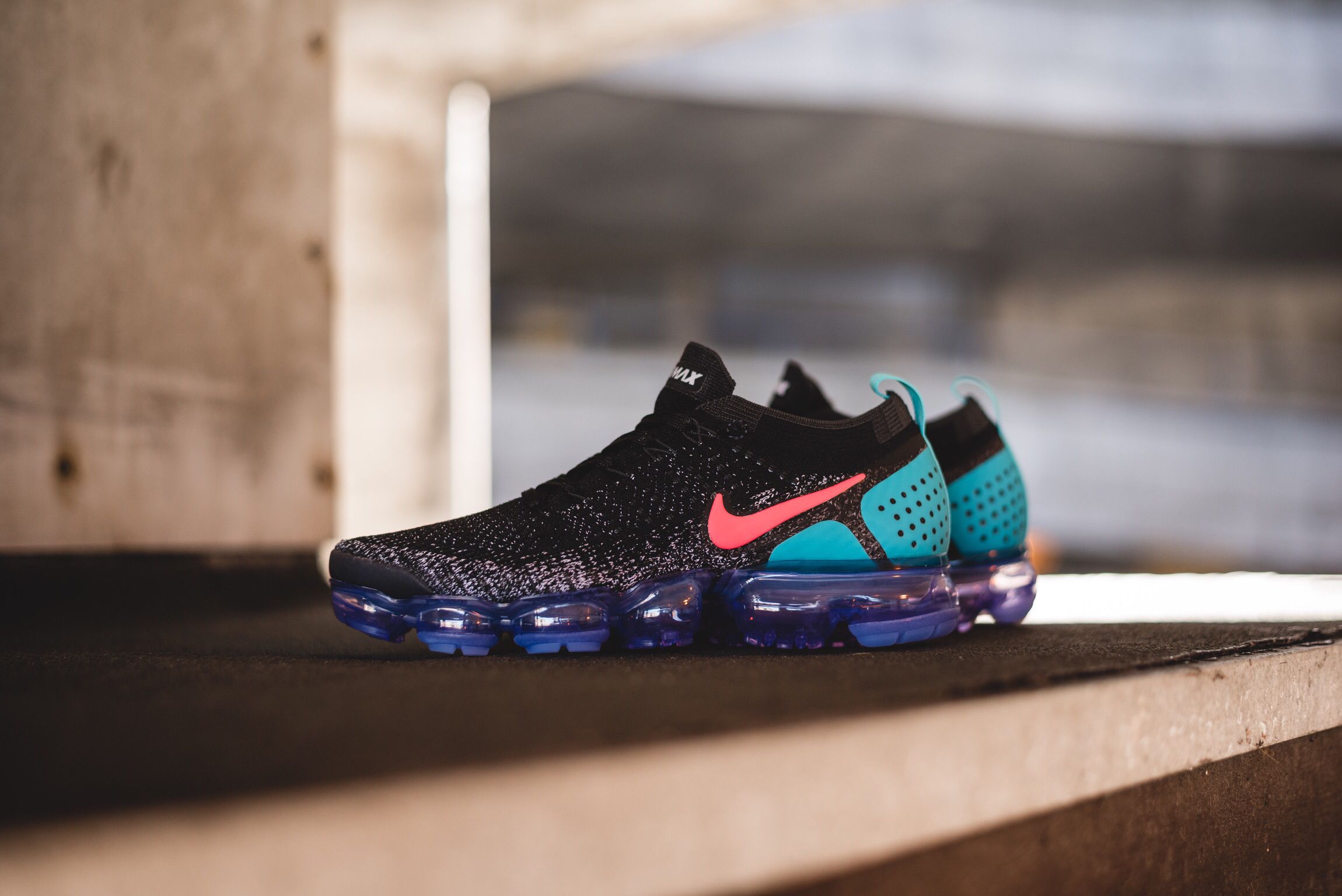 on "Nike VaporMax Flyknit 2.0 "Air Moves You" is available to buy ONLINE now! #hanon #nike #airvapormax #airvapormaxflyknit https://t.co/Gu6uNZG72y https://t.co/AcyhQq9Cn7" /