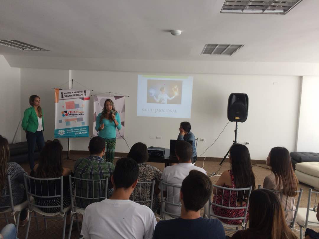 RedJovenVzla's tweet photo. #FelizSábado #EnFotos te presentamos como realizamos en #Mérida el taller de emprendimiento, salud emocional y empoderamiento. Jóvenes de la comunidad de Santa Ana se beneficiaron de la actividad. #Avanzamos #Conquistamos #Crecemos https://t.co/xhFNWQ8pc3