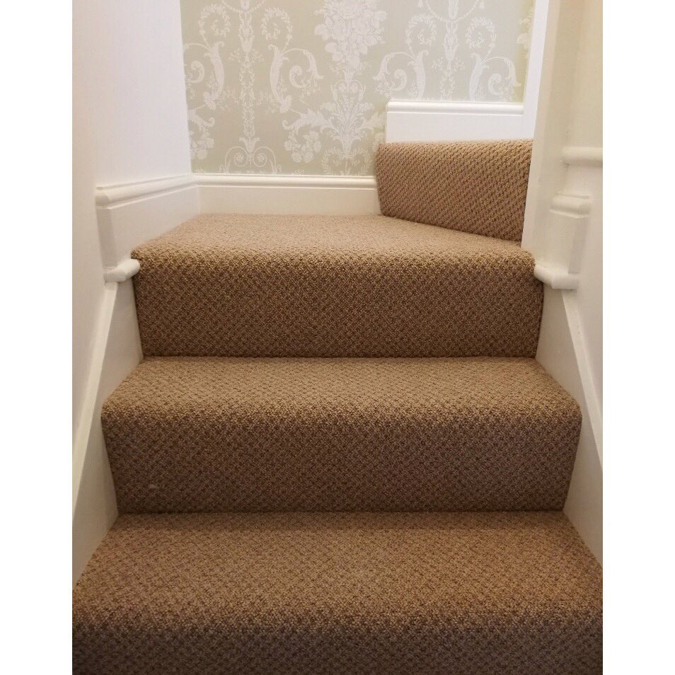 ConceptHull's tweet photo. Today’s Installation @Kingsmeadcpts Berber Traditions Wicker Oak by @darrennorton60 #wool #berber #carpets #hull #hu5 #lovechants https://t.co/RYPjcM2n6a