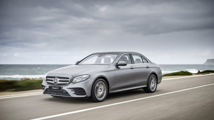YacopiniMB's tweet photo. Viajá al lugar que más quieras. En #YacopiniMb te acompañamos. 
Hoy abrimos hasta las 13.00 Horas.
#MercedesBenzArg #thebestornothing #GLE https://t.co/vDIw2WR4w9