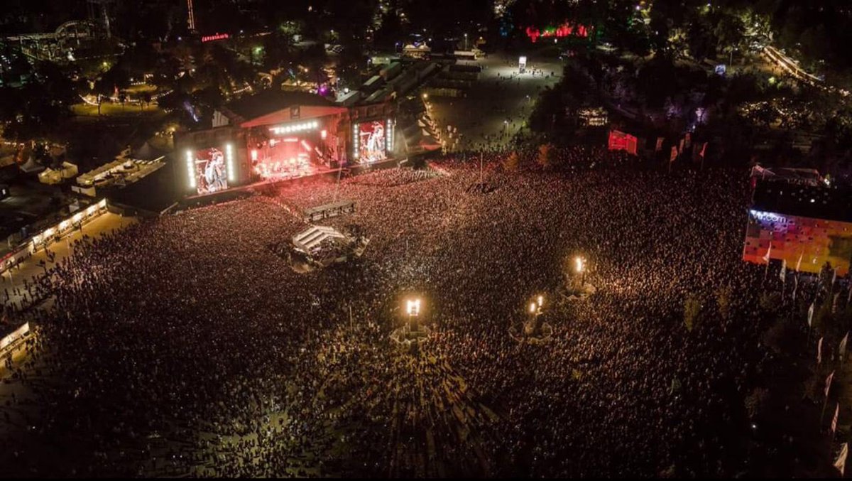 Pearl Jam Chile tweet media
