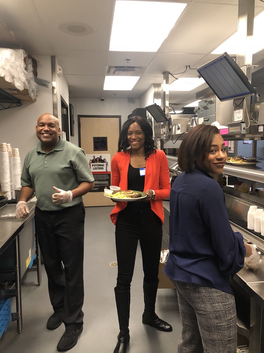 HRBMP_org's tweet photo. Our fundraiser was a success! #HRBMP @NABJ @KaraWAVY @BrianHillWTKR @Wil_Strayhorn @iam_asiasymone @13AshleySmith @13IishaScott https://t.co/OLsoguQnYb