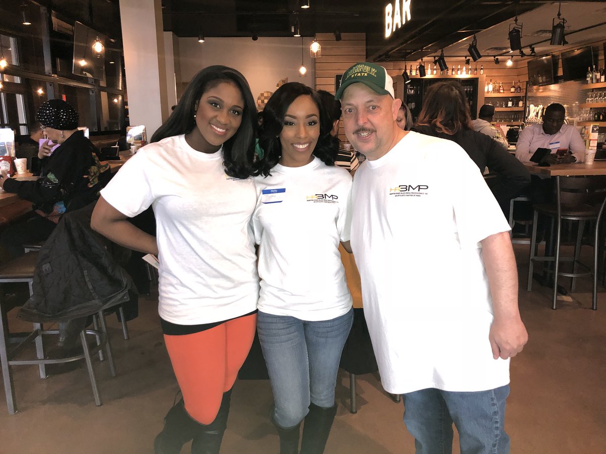 HRBMP_org's tweet photo. Our fundraiser was a success! #HRBMP @NABJ @KaraWAVY @BrianHillWTKR @Wil_Strayhorn @iam_asiasymone @13AshleySmith @13IishaScott https://t.co/OLsoguQnYb