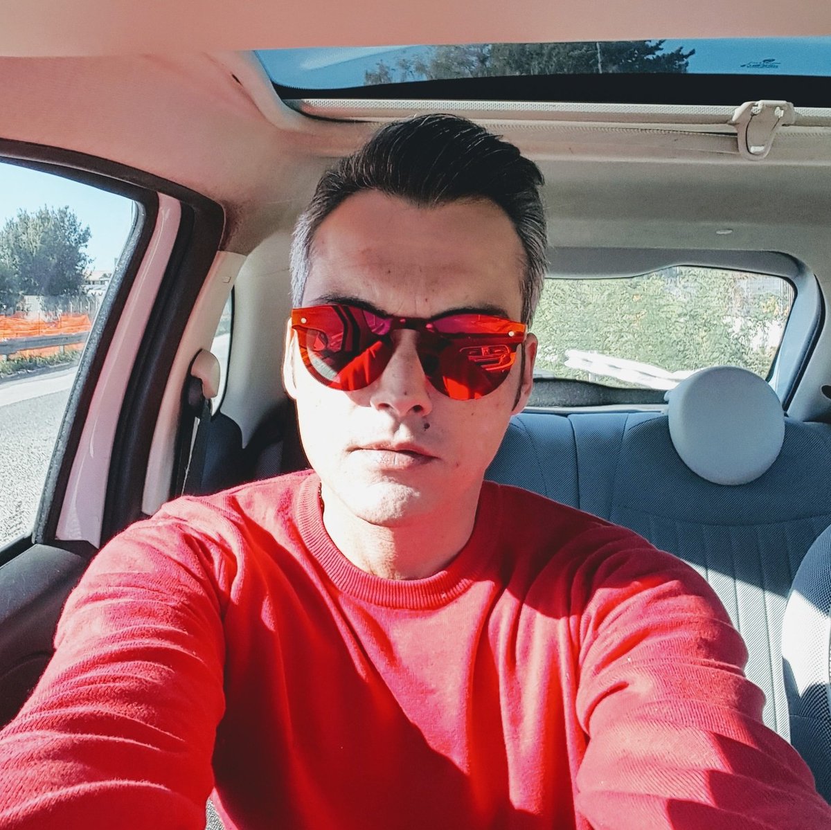 OresteSciacca's tweet photo. #NewProfilePic https://t.co/Ct9tw61yXg