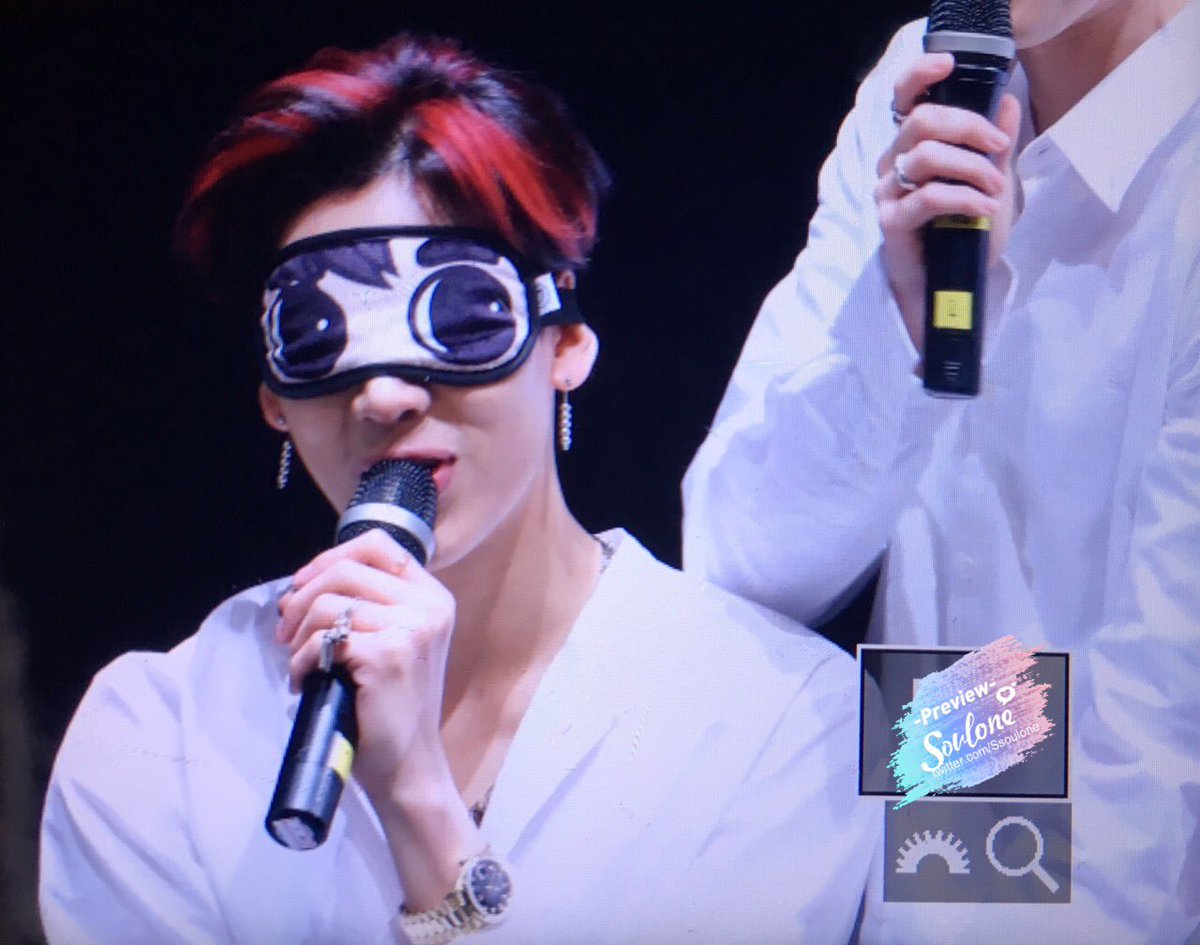 Ssoulone's tweet photo. 180317 미니팬미팅

#GOT7 #BamBam #갓세븐 #뱀뱀
#EyesOnYou https://t.co/Wd99vf0HWF