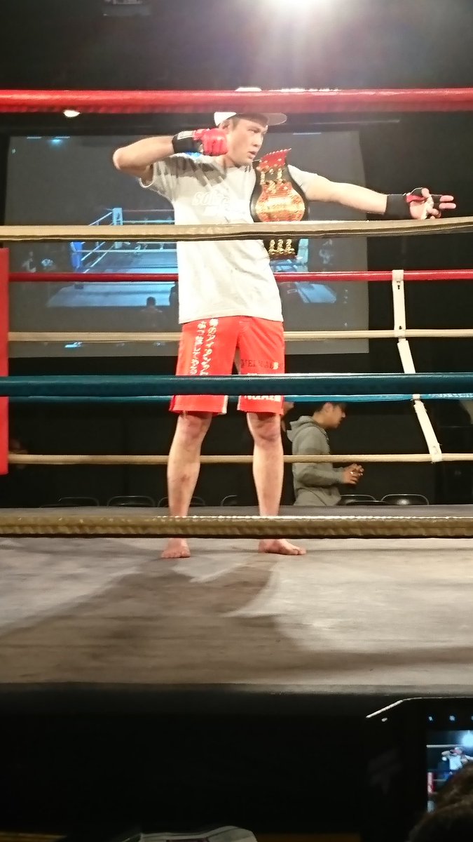karbicat's tweet photo. #ZST59 関選手のこのポージング。つい、シャッターチャンス🙌と狙ってしまうヲタな私 https://t.co/vl5K5mUTXJ