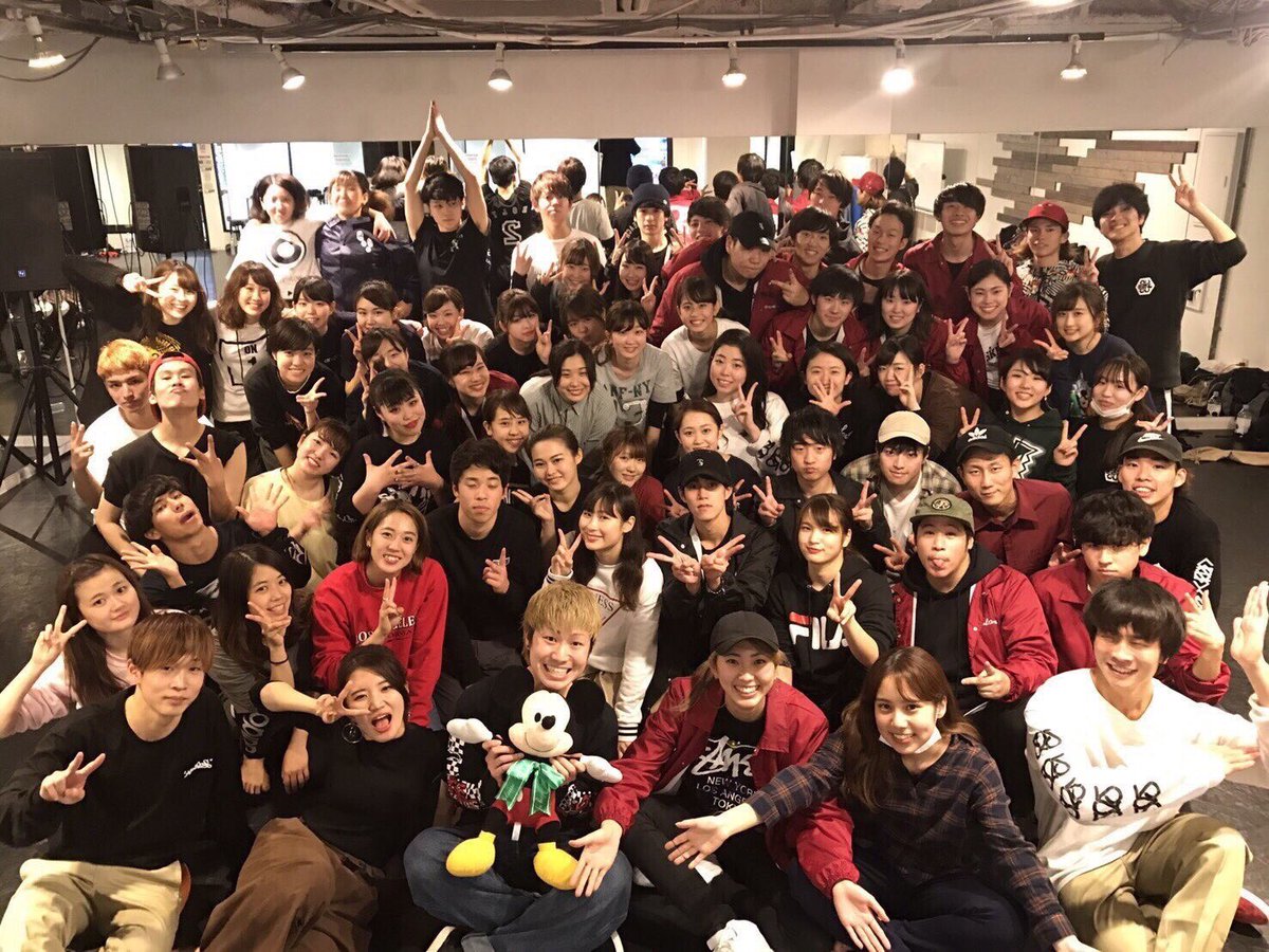 Campus Collection ダンスサークル紹介 今日の紹介は同志社大学の Soul2soulさん 261人で活動するストリートダンスサークル 一人一人の個性が強くて 先輩後輩の壁がなく皆んな仲良くワイワイダンスに取り組んでいます とにかく全員ダンスが Campus Collection ダンスサークル紹介 今日の紹介は同志社大学の Soul2soulさん 261人で活動するストリートダンスサークル 一人一人の個性が強くて 先輩後輩の壁がなく皆んな仲良くワイワイダンスに取り組んでいます とにかく全員ダンスが