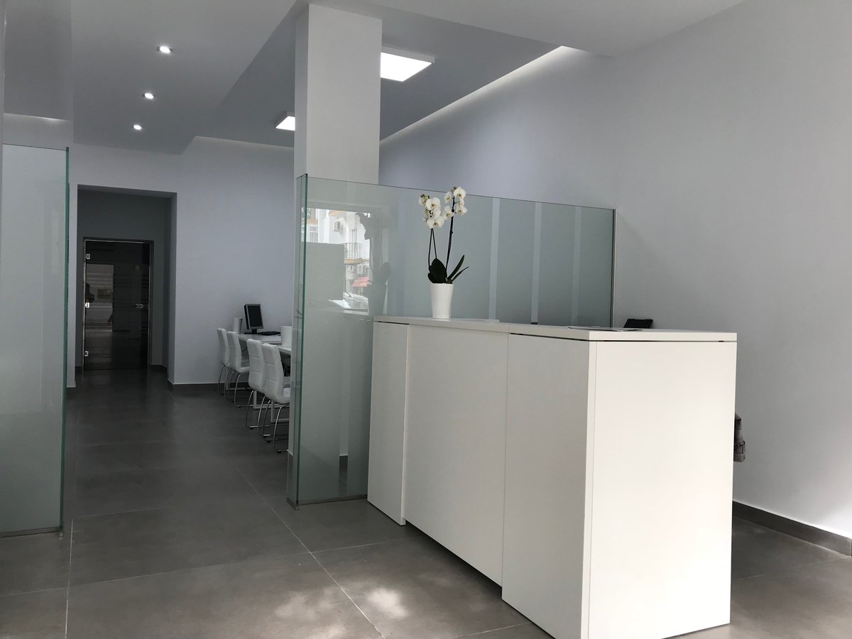 MovegestionIM's tweet image. ¡Nos mudamos de oficina! 📢📢
A partir de HOY nos encontramos en Avenida España nº 20, frente a la oficina de Correos (Ubrique - Cádiz) 🏡
¡Estaremos encantados de atenderle!