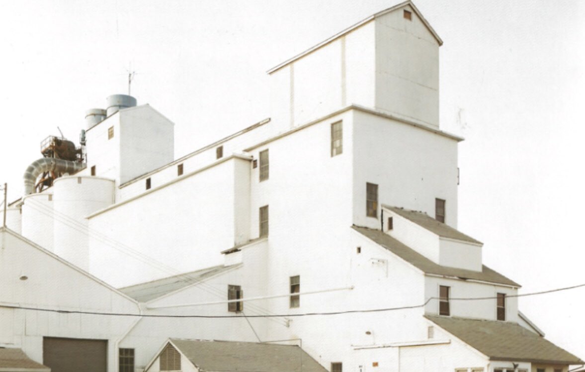 Waking up at 5 am to go paint en plein air at an old rice mill. 😳😴 and trying to decide to pack up acrylics, gouache, or chalk.