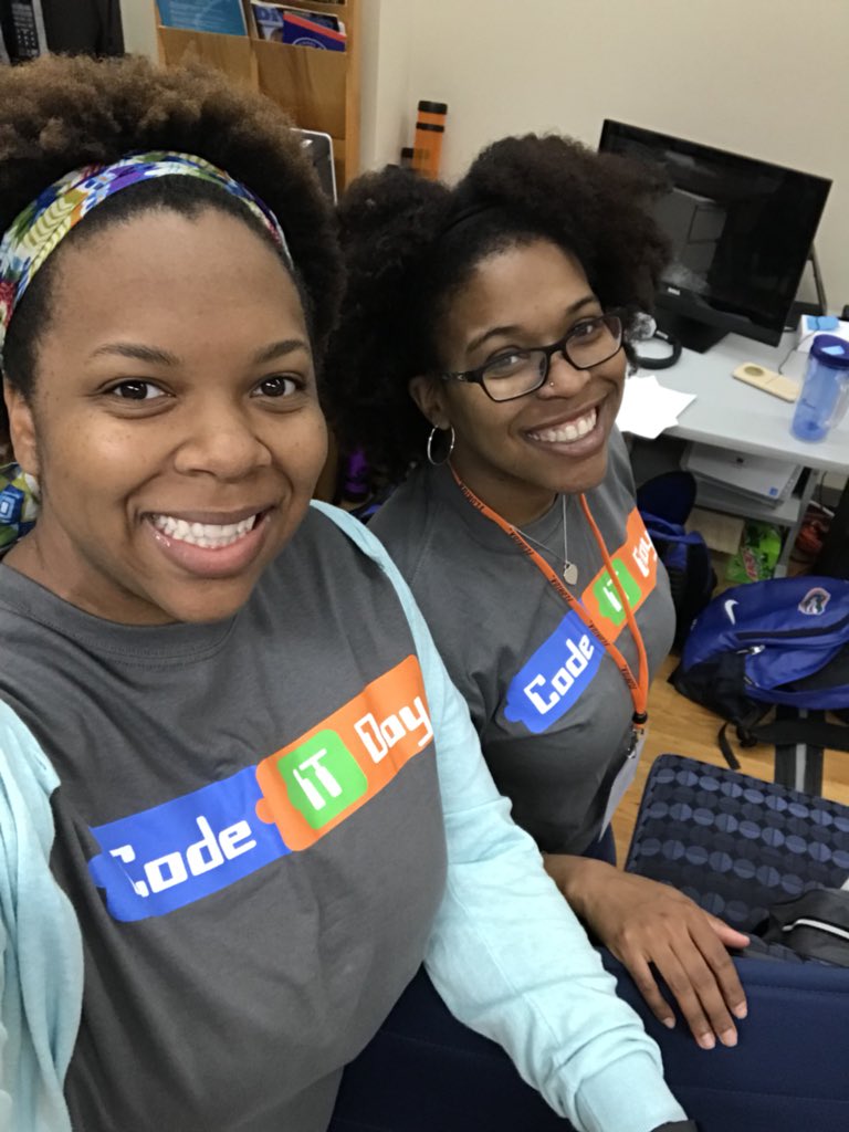jeremywaisome's tweet image. It’s a beautiful day to learn how to code @UFCISE! Very excited to spend the day with the newly minted Dr. @JessicaNJones_ (she defended YESTERDAY!!!) who created this event to allow diverse role models to introduce CS to students at an early age. #CodeITDAY18 #CSforAll