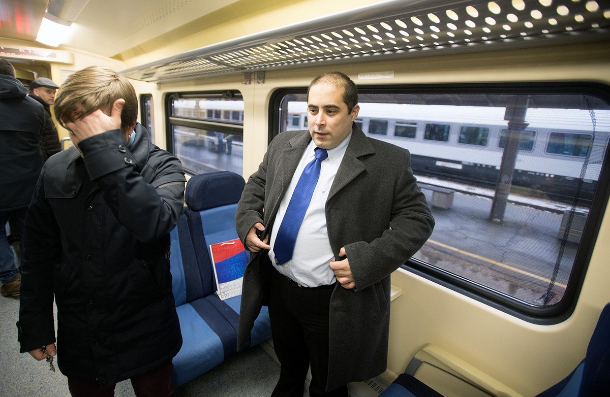 Bivši službenik Vlade čestitao rođendan ubici premijera
insajder.net/sr/sajt/vazno/…