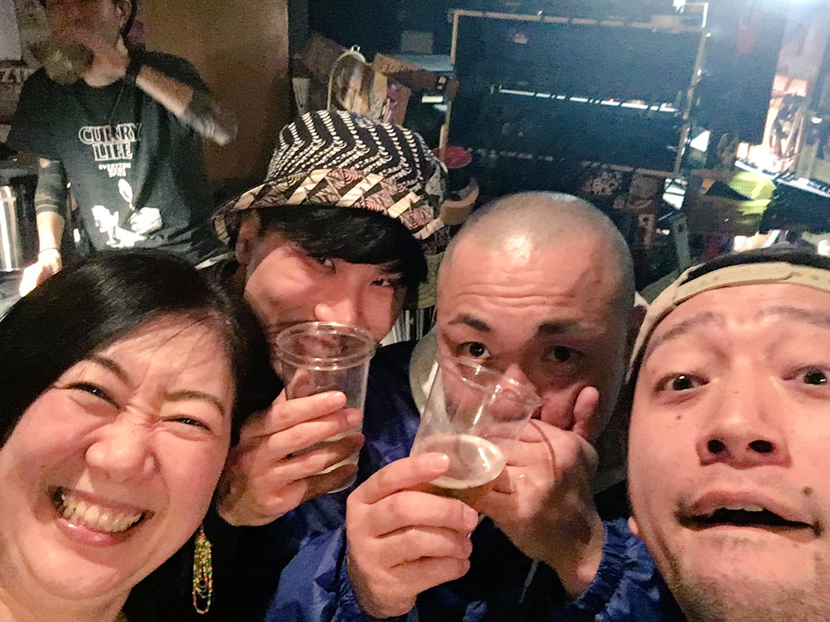 i_am_keita_moss's tweet image. 今日はソウさんとみーちゃんとジム行ってからのwall。
友達にいっぱい会えたなぁ。
久しぶりにwallのライブを体感した気がする笑
#thrh #oweak #theporter #あやちゃん