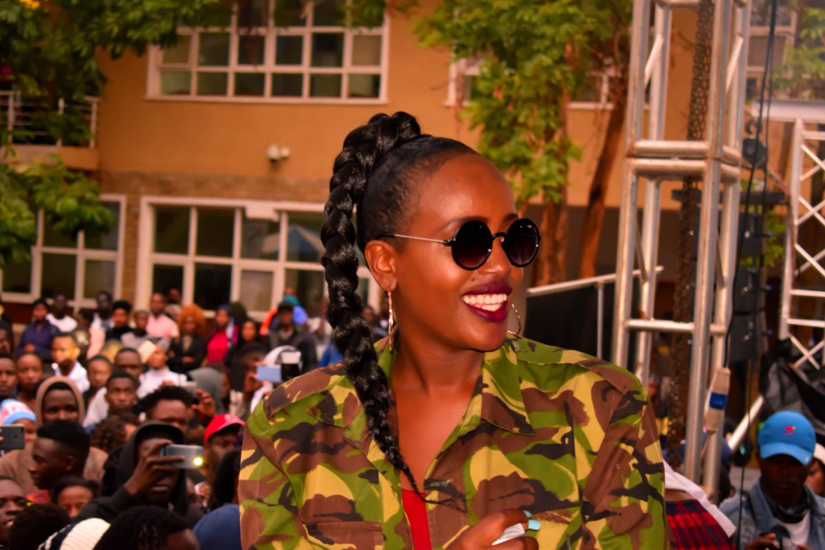 ChapoSaba's tweet photo. Your performance was lit🙌@Femi_One https://t.co/F2Lx86UCsA