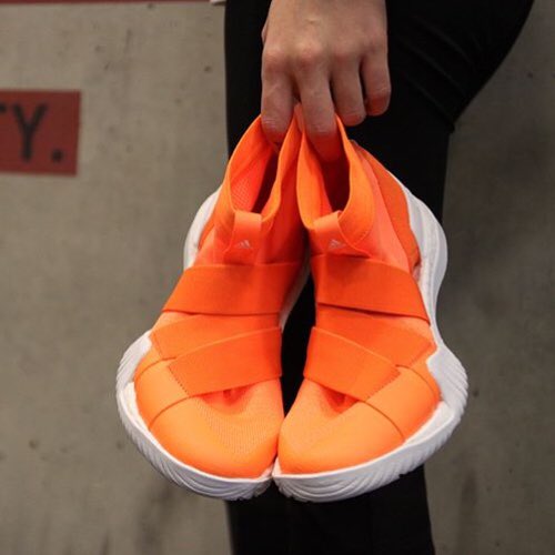 BenHerath's tweet photo. I am always proud when someone on my team creates great work. Muan is a super talented designer and her first shoe with our team is the beautiful new pureboost x trainer that launched this week. Feel free to check out the shoes out at https://t.co/43EVSaFFoO https://t.co/YC9TXdwuE6