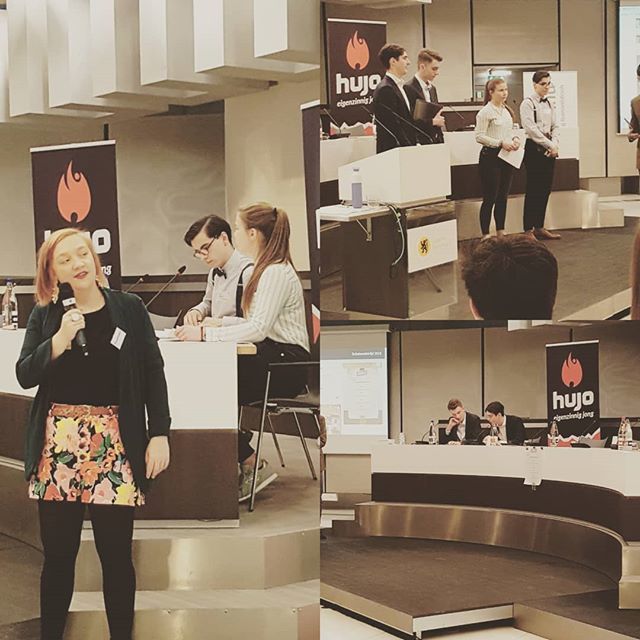 deMensnu's tweet photo. Debatwedstrijd Hujo is begonnen. Succes aan alle jonge debatters!! #Hujo #HUJODBW https://t.co/bRnYDJ3Q9u https://t.co/4eDHqmv5Ja